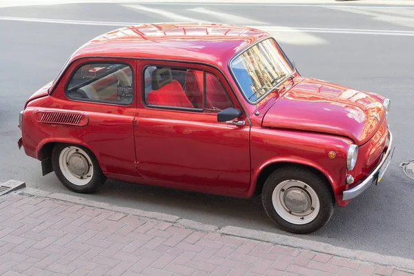 Kiev Ucrania Junio 2016 Zaz Coche Fabricación Soviética Retro Estacionado — Foto de Stock