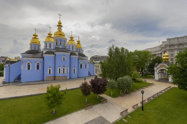 St. Michael 's Golden-Domed Monastery Kiev. Ucrania — Foto de Stock