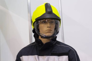 Kask ve bir kurtarıcı şeklinde Maniken. Sanayi 