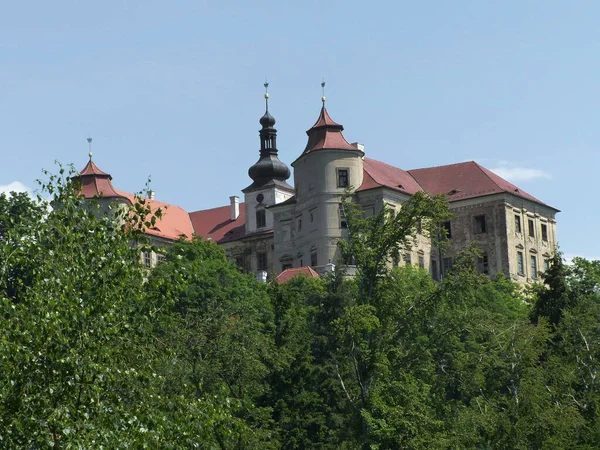Замок Езери Северо Западной Чехии — стоковое фото
