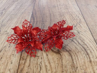 Noktalar hediye için gerekli dekorasyonlardır.