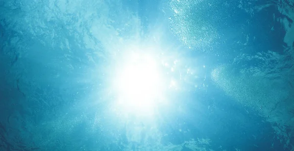Underwater photo of sunbeam — Stock Photo, Image