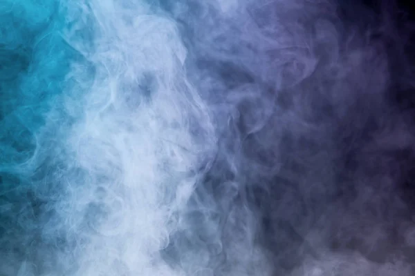 Bunter Rauch auf schwarzem Hintergrund — Stockfoto
