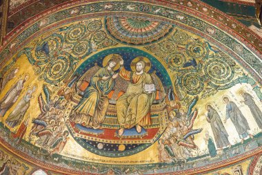 Rome, İtalya - 19 Mart 2018: Apsis mozaik Santa Maria Maggiore Bazilikası'na içinde öyle bir Papalık büyük bazilika ve Roma'daki en büyük Marian Katolik Kilisesi