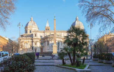 Cephe Santa Maria Maggiore Bazilikası öyle bir Papalık büyük bazilika ve en büyük Marian Katolik Kilisesi Roma, İtalya