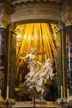 Rome, İtalya - 20 Mart 2018: Ecstasy of Saint Teresa tarafından Bernini zafer (Santa Maria della Vittoria Saint Mary Kilisesi içinde)