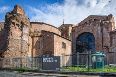 Roma, İtalya - 21 Mart 2018: Şimdi bir müze Diocletian hamamları Antik Roma'da hamamlar İmparatorluk en büyüğü olduğunu