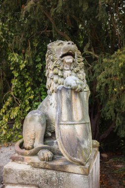 Lednice, Çek Cumhuriyeti - 28 Ekim 2018: Heykel Bahçe Lednice Sarayı'Güney Moravian