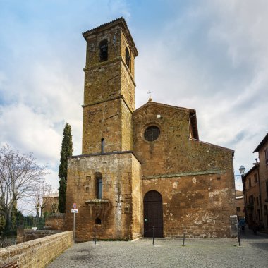 Chiesa di San Giovenale Orvieto, Umbria, İtalya için bir kilisedir. Freskler ve eserlerin 12 ve 13 yy dan içerir