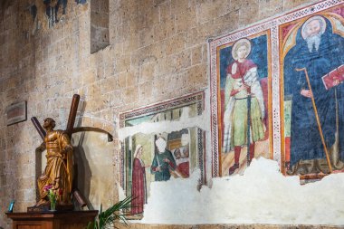 Orvieto, İtalya - 24 Mart 2018: İç Chiesa di Sant'Andrea e Bartolomeo bir Orvieto (kilise Sant'Andrea)