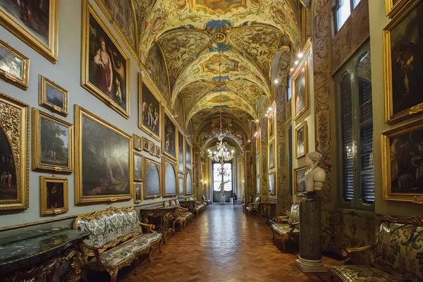 Interiorul Galeriei Doria Pamphilj din Roma, Italia — Fotografie, imagine de stoc