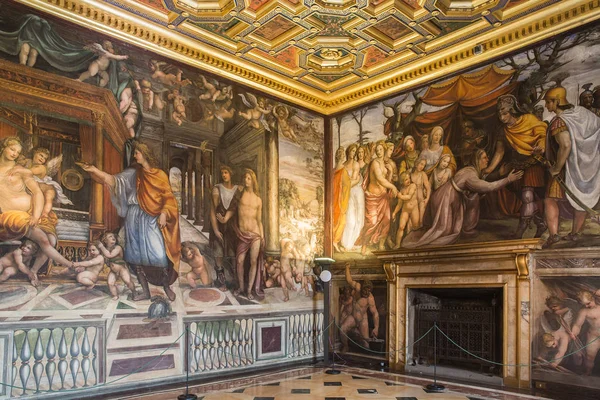 Wnętrza renesansowej Villa Farnesina w Rzymie — Zdjęcie stockowe