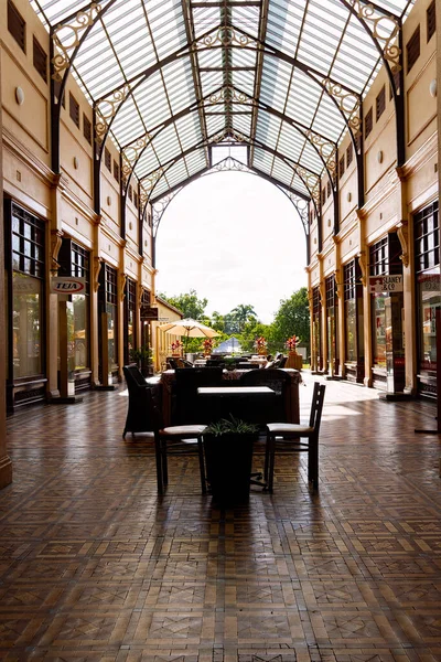 Old Stock Exchange Building Charters Towers Highlighting Glass Roof Vintage — Stock Photo, Image