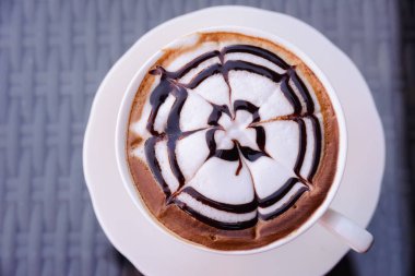 Sıcak cappuccino kahve kahve Cafe - üstten görünüm ile zaman sakin ol