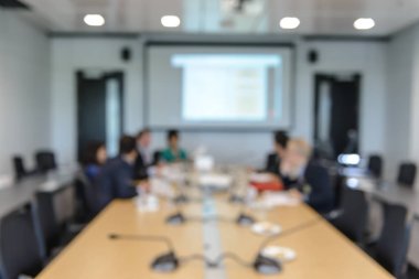 Toplantı salonunun içinde iş toplantı bulanık soyut. İş kavramı.