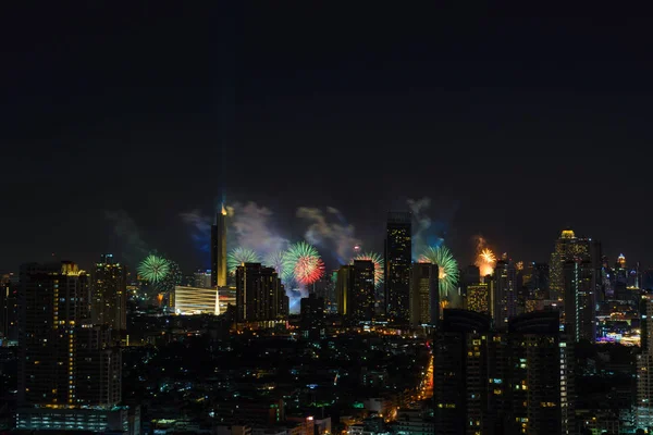 Fuegos Artificiales Celebración Ciudad Por Noche Paisaje Bangkok City Tailandia —  Fotos de Stock
