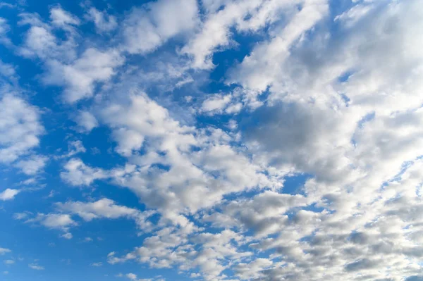 Paisaje Hermosas Nubes Con Fondo Cielo Azul —  Fotos de Stock