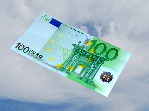 Nota Cem Euros Fundo Céu — Fotografia de Stock