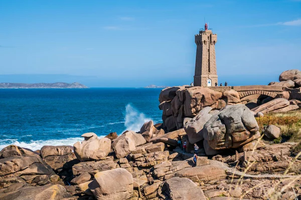 Pink Granite Coast Ploumanac Mean Ruz Lighthouse Ctes Armor Brittany — Stock Photo, Image