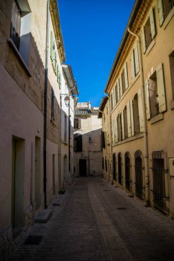 Uzs, Duchy ve Occitanie bölgesindeki tarihi Gard şehri, 