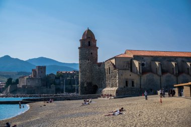 Collioure, Verille sahilindeki sahil kasabası, Akdeniz, Occitanie, Fransa.