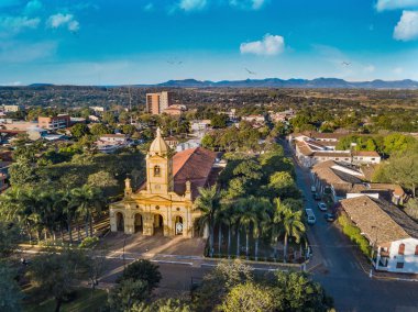 Villarrica - Paraguay büyük yeni kilisede havadan görünümü