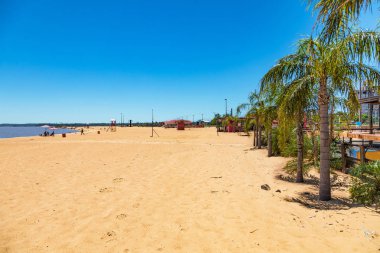 Paraguay'da Encarnacion San Jose Beach'de.