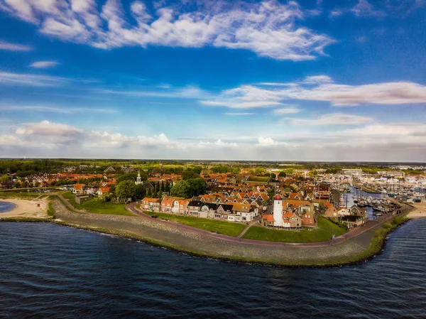 Vista Aérea Urk Com Seu Farol Uma Pequena Cidade Ijsselmeer — Fotografia de Stock