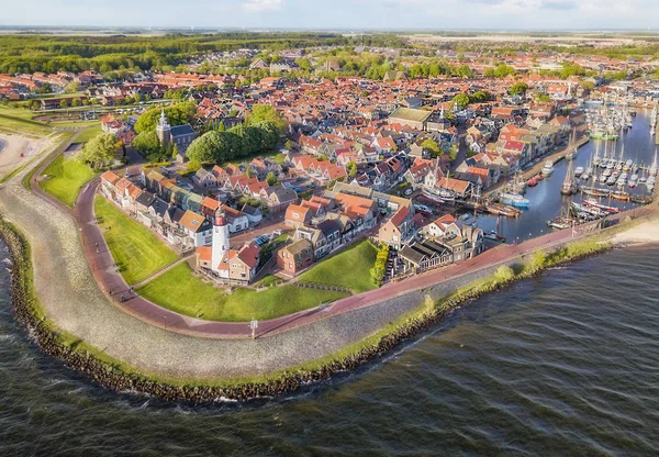 Vista Aérea Urk Con Faro Pequeño Pueblo Costero Ijsselmeer Los —  Fotos de Stock