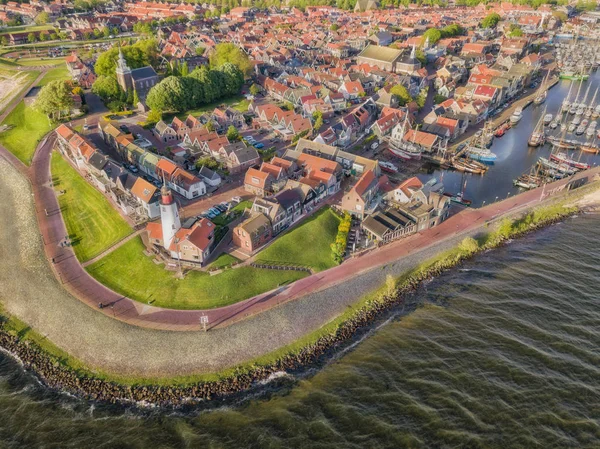 Vista Aérea Urk Con Faro Pequeño Pueblo Costero Ijsselmeer Los —  Fotos de Stock