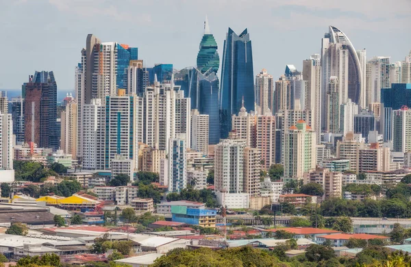 Panoramę Panama City Nowoczesnymi Wieżowców — Zdjęcie stockowe