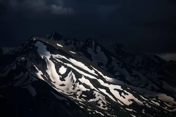 Piękna Natura Krajobraz Snow Góry Obiektyw Tele Zoom Strzał — Zdjęcie stockowe
