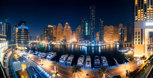 Beautiful Panoramic View Dubai Marina Promenade Uae Long Exposure Effect — Stock Photo, Image