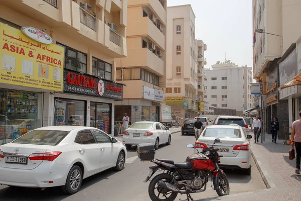 Dubai Emiratos Árabes Unidos Septiembre 2018 Personas Coches Carretera Distrito — Foto de Stock