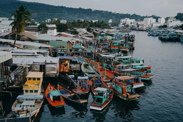 Phu Quoc Vietnam Diciembre 2018 Barcos Pesca Río Ciudad Duong — Foto de Stock