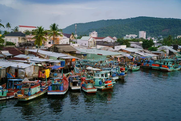 Phu Quoc Vietnam Diciembre 2018 Barcos Pesca Río Ciudad Duong — Foto de Stock