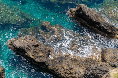 Okyanus deniz su dalgası mavi arka plan. Havadan görünüm