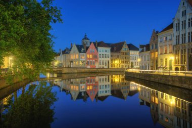 Güzel şehir Bruges (Brugge) Belçika'da gece eski şehir, Avrupa