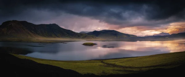 Jezioro Frostastadavatn Południowej Islandii Zachodzie Słońca Piękna Panorama Krajobrazu Przyrody — Zdjęcie stockowe