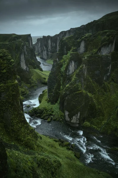 Canyon Fjadrargljufur Vale Paisagem Islândia Sul Destino Turístico Famoso — Fotografia de Stock
