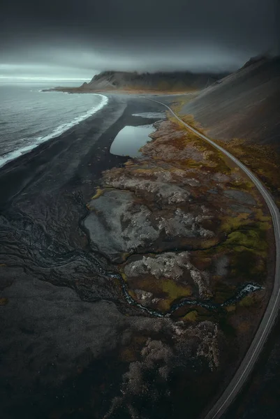 Vista Aérea Drones Playa Arena Negra Carretera Islandia Paisaje Naturaleza —  Fotos de Stock