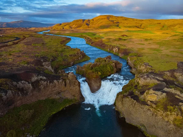 Cachoeira Hjalparfoss Islândia Sul Pôr Sol Vista Aérea Superior Drone — Fotografia de Stock