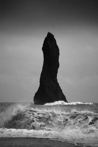 Reynisfjara Black Sand Beach Paisagem Sul Islândia Perto Aldeia Vik — Fotografia de Stock