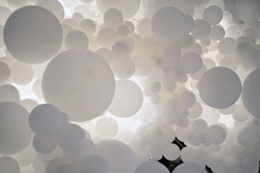 Beyaz balonlu bir arkaplan