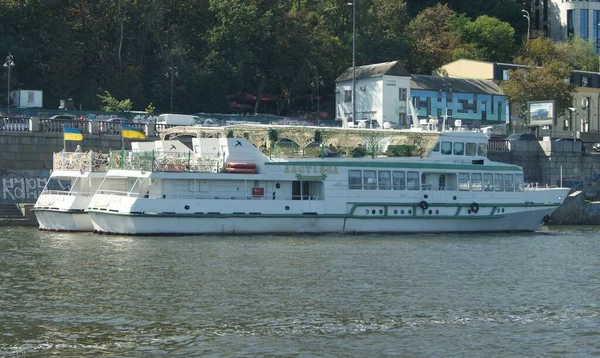 Bateau Moteur Rivière Dnepr — Photo