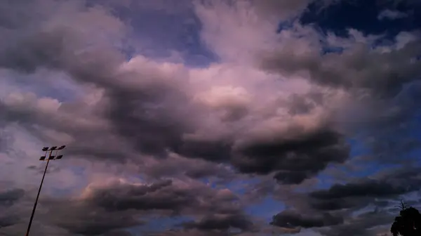 Purpurrote Wolken Himmel Wolken Himmel — Stockfoto