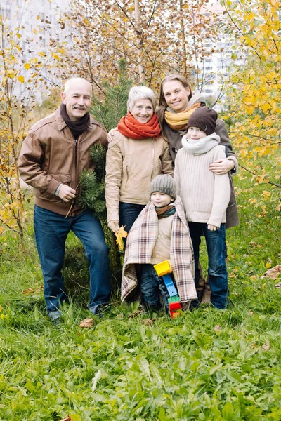 Família Felicidade Geração Casa Conceito Pessoas Família Feliz Outono Park — Fotografia de Stock