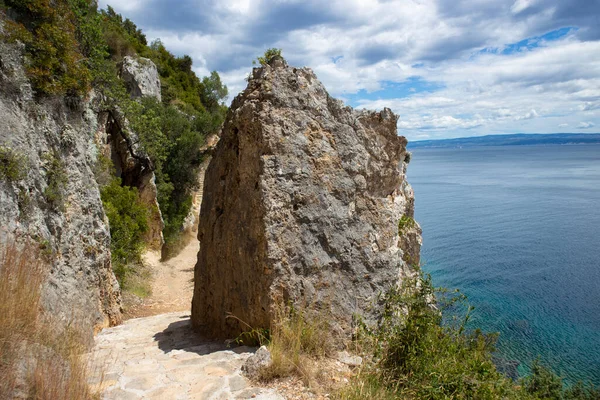 Beautiful Stone Rock Standing Magnificent Turquoise Blue Sea Southern Side — Stock Photo, Image