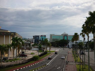 Bandar Seri Begawan, Brunei-Muara / Brunei - 15 Ocak 2020: Başkent Bandar Seri Begawan 'ın başkent manzarası Brunei' deki bir köprüden