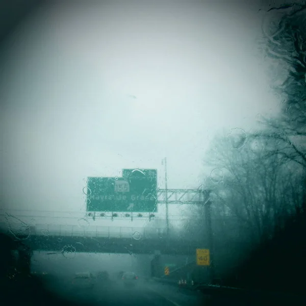 Κακόκεφος Ουρανός Βροχερός Αυτοκινητόδρομος — Φωτογραφία Αρχείου
